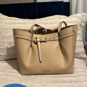 Michael Kors Tote